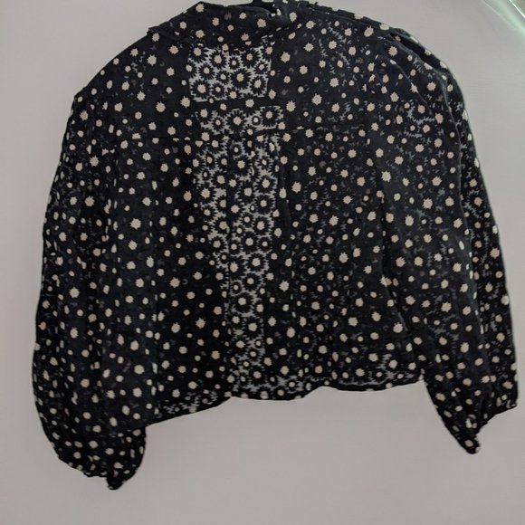 Sunday best blouse - Picture 2 of 2